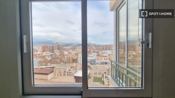 Piso en alquiler de 2 habitaciones en La Unión, Málaga
