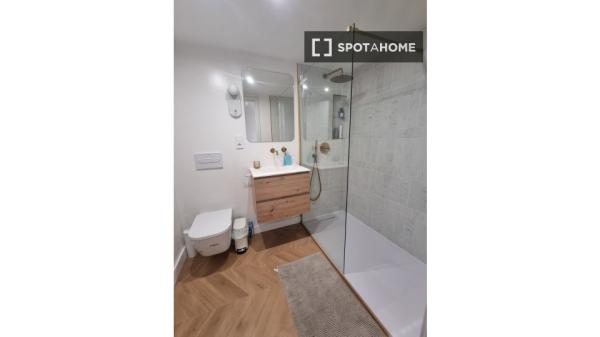 Piso en alquiler de 2 habitaciones en La Unión, Málaga