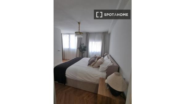 Piso en alquiler de 2 habitaciones en La Unión, Málaga