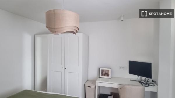 Piso en alquiler de 2 habitaciones en La Unión, Málaga