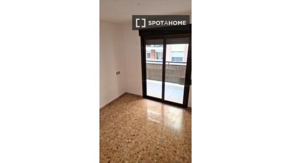 Piso de 3 habitaciones en alquiler en Villajoyosa, Alicante