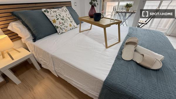 Zimmer in einer 4-Bett-WG in Alcalá de Henares.