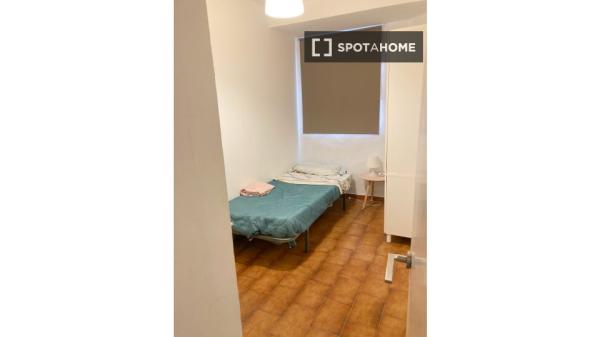 Piso de 3 dormitorios en alquiler en La Oliva, Sevilla