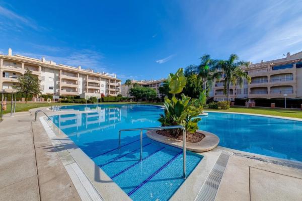 Piso en calle Pavo Real, 60