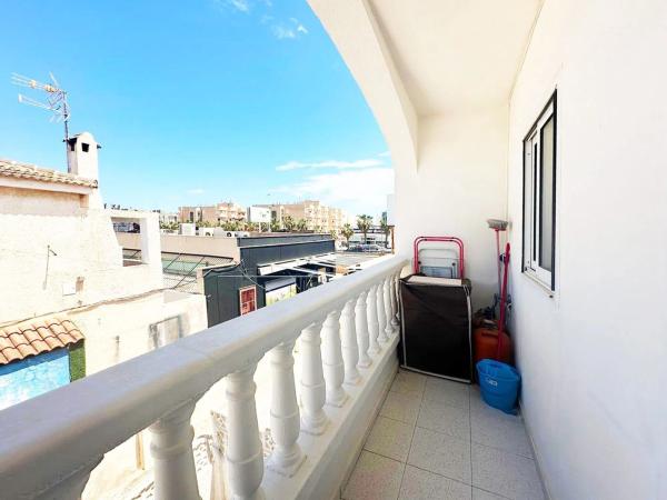 Piso en calle Isla Cabrera