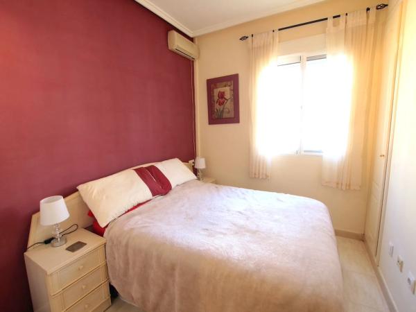 Chalet adosado en calle la Boheme