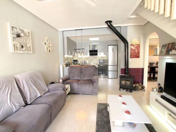 Chalet adosado en calle la Boheme