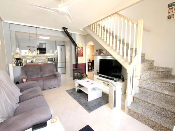 Chalet adosado en calle la Boheme