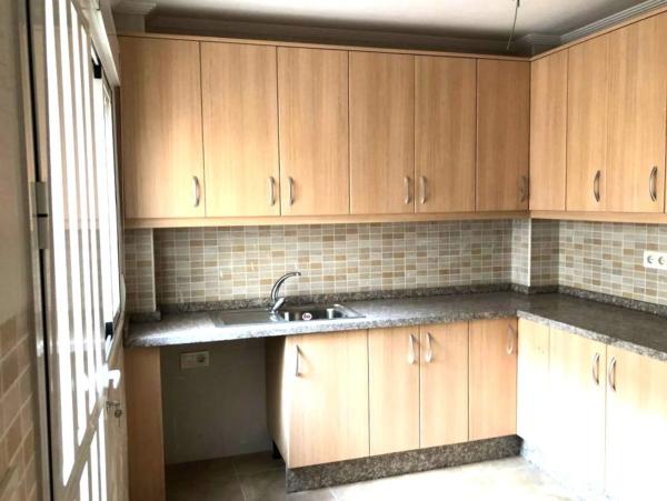 Piso en calle Escuelas r Bon