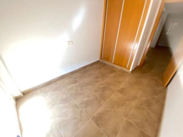 Piso en calle Escuelas r Bon