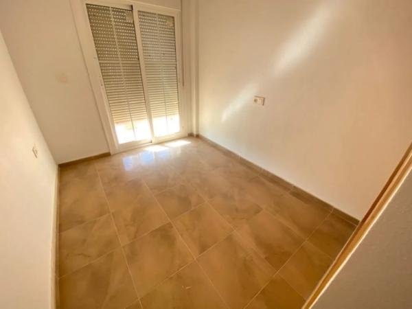 Piso en calle Escuelas r Bon