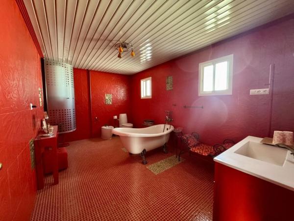 Casa independiente en calle Torre de Pisa