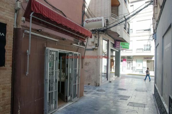 Piso en travesía Bado