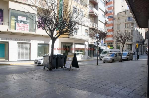 Piso en travesía Bado