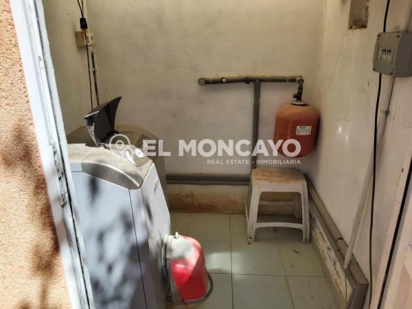 Casa independiente en avenida de las Carreras