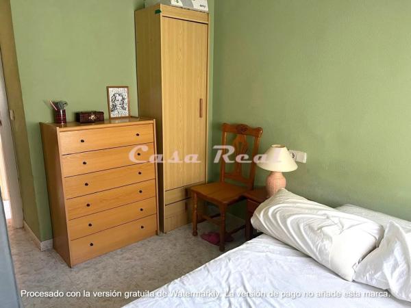 Chalet pareado en calle Guapiles, 1