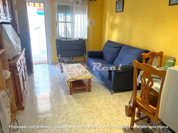 Chalet pareado en calle Guapiles, 1