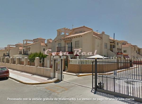 Chalet pareado en calle Guapiles, 1