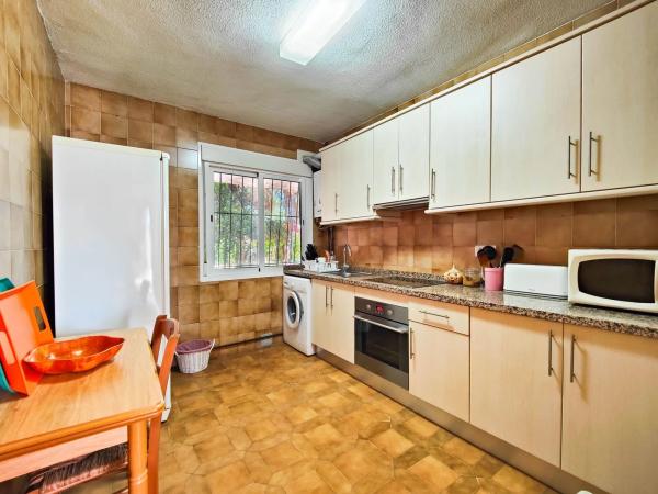 Chalet adosado en calle Isla Ibiza s/n