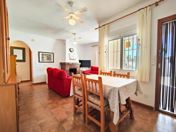 Chalet adosado en calle Isla Ibiza s/n