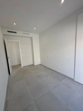 Chalet pareado en calle Canela