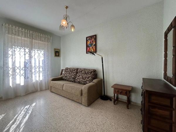 Casa independiente en avenida de la Playa