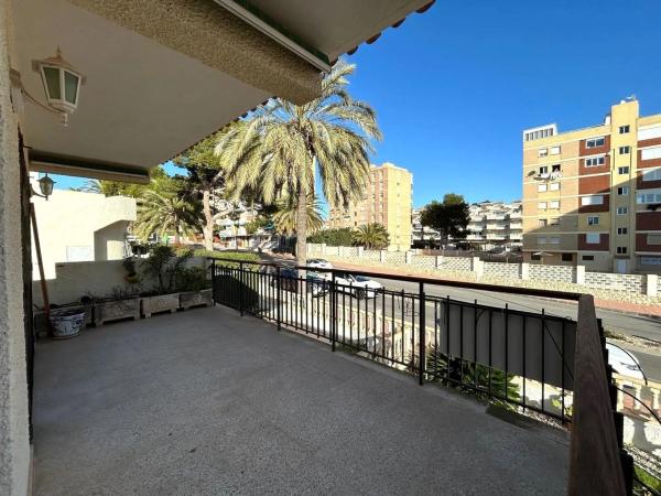 Casa independiente en avenida de la Playa