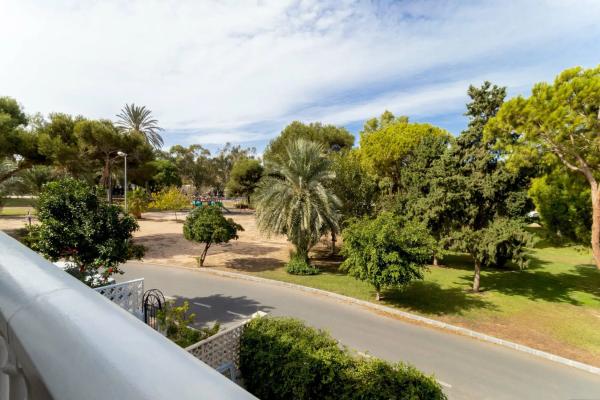 Chalet adosado en calle Colon