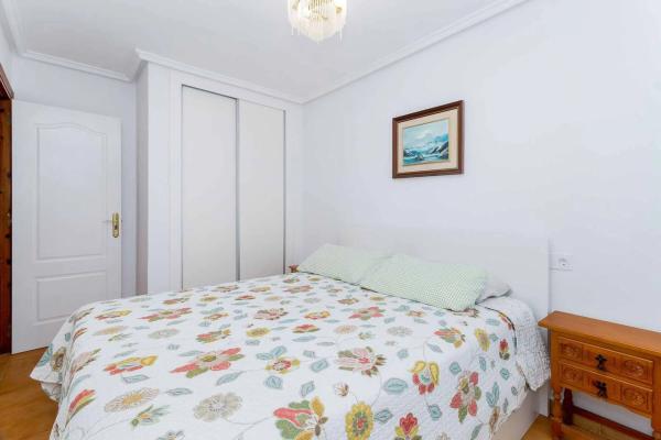 Chalet adosado en calle Colon