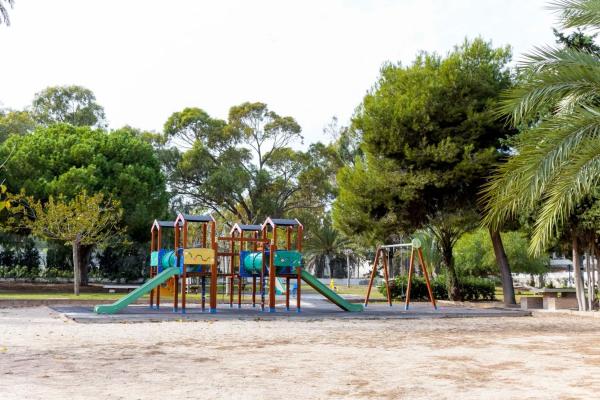 Chalet adosado en calle Colon