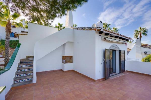 Chalet pareado en calle Manuel de Falla