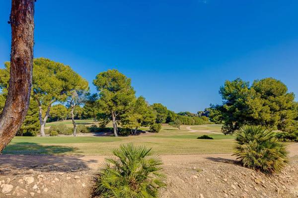 Chalet pareado en calle Manuel de Falla