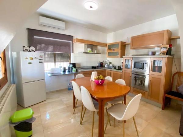 Casa independiente en calle Relámpago Bal