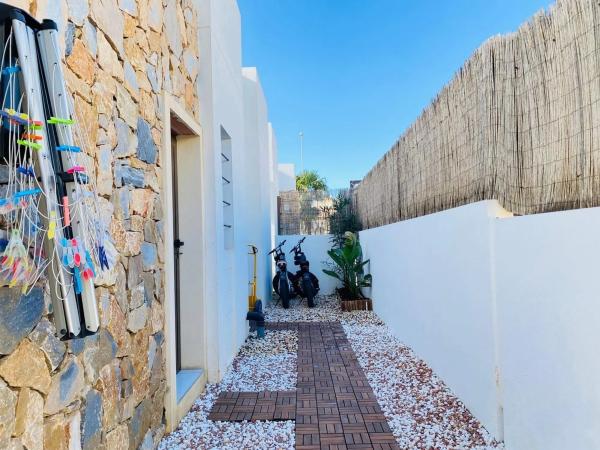 Casa independiente en calle Jónico