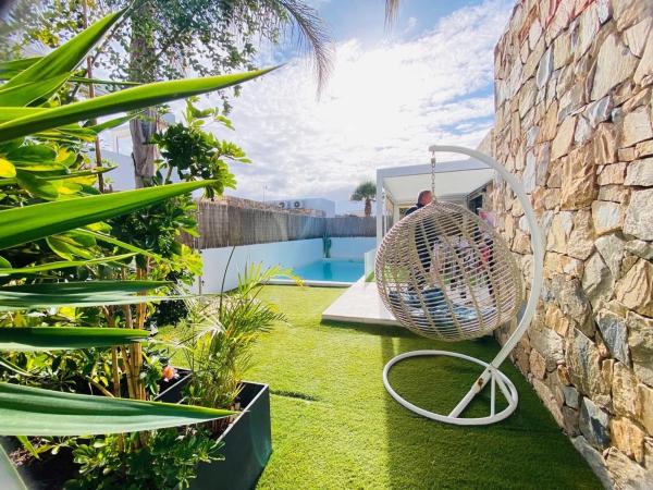 Casa independiente en calle Jónico