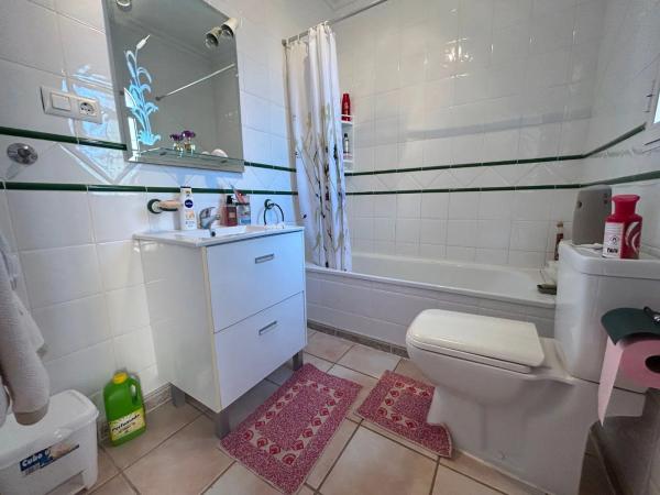 Casa independiente en calle Niágara