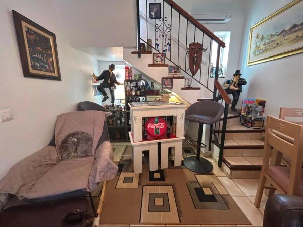 Casa independiente en calle Niágara