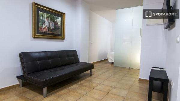 Estudio en alquiler en Cabanyal-Canyamelar, Valencia