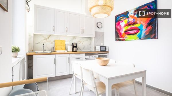 Room in shared flat for rent, Alicante