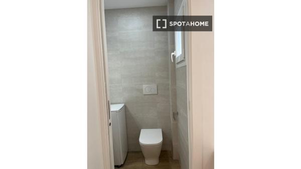 Estudio en alquiler en Los Remedios, Sevilla