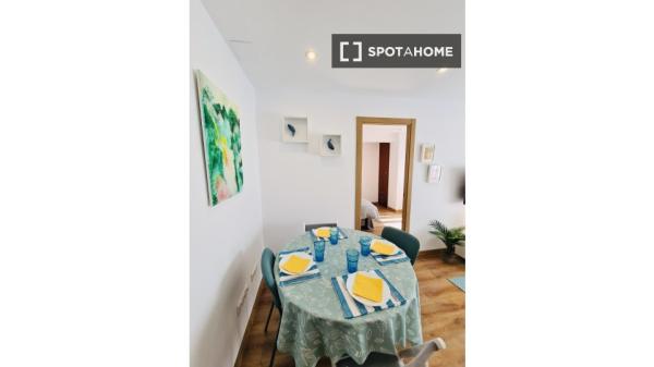 Room in shared apartment in Santander