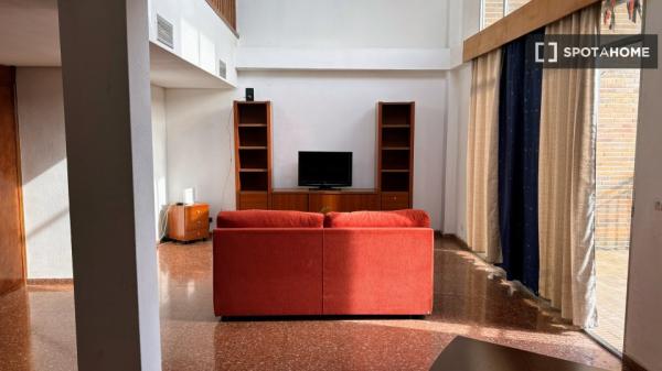 Room in shared flat for rent in Murcia