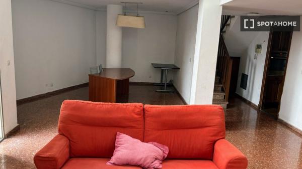 Room in shared flat for rent in Murcia
