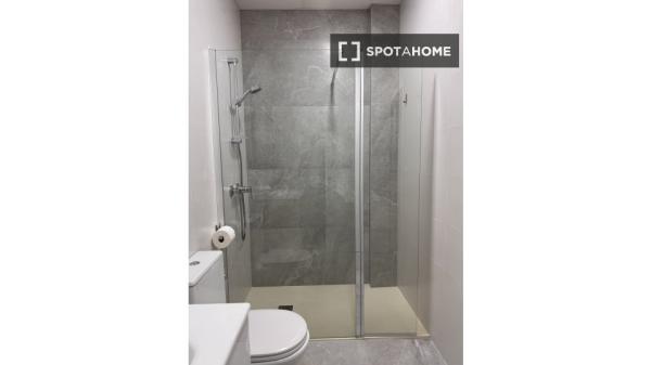 Habitación en piso compartido en alquiler en Elche