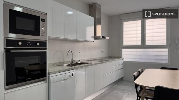 Habitación en piso compartido en alquiler en Elche