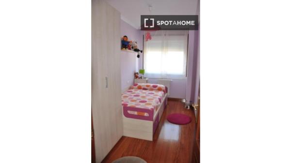 Piso de 3 habitaciones en alquiler en Lalín, Pontevedra