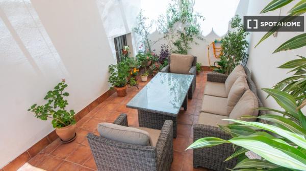 Piso de 3 dormitorios en alquiler en San Francisco-Mina, Cádiz