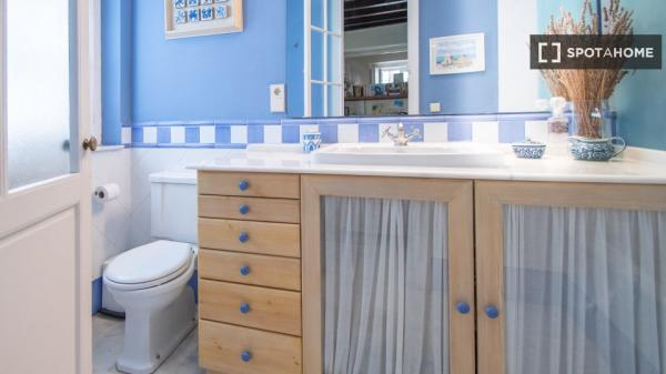 Piso de 3 dormitorios en alquiler en San Francisco-Mina, Cádiz