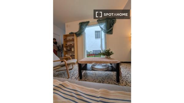 Piso de 3 dormitorios en alquiler en Feria, Sevilla