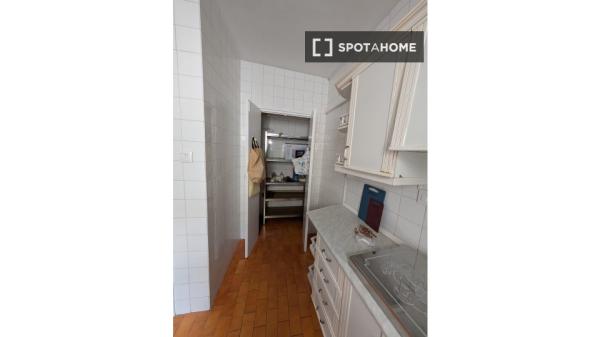 Piso de 3 dormitorios en alquiler en Feria, Sevilla